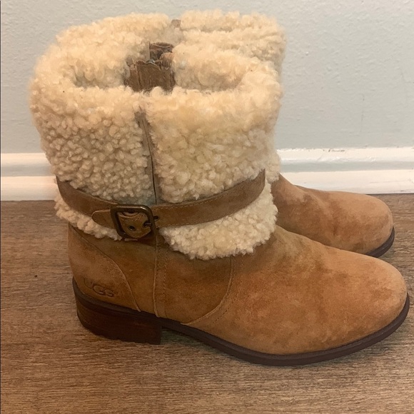 UGG Women's Tan Shearling Boots - Picture 1 of 7